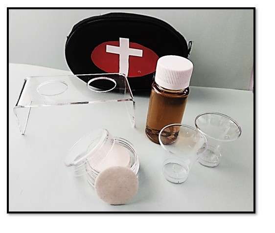 Mini travelling communion Kit