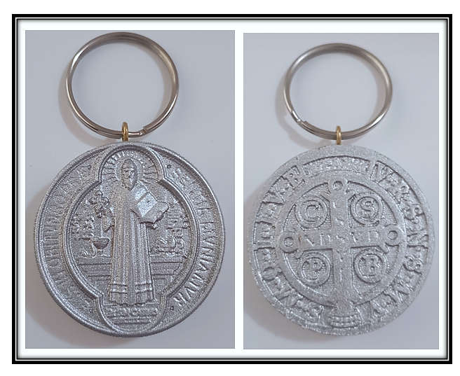 St Benedict Key ring in Silver