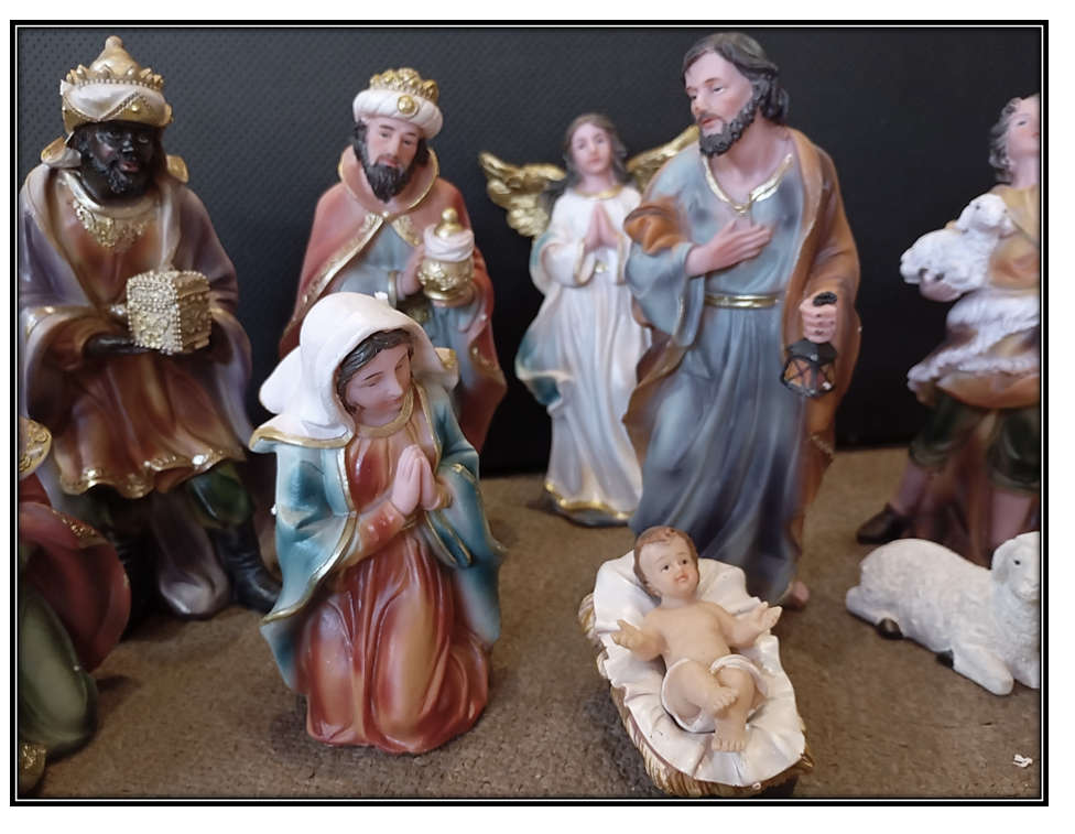 11 Piece Nativity - 20cm largest Statue
