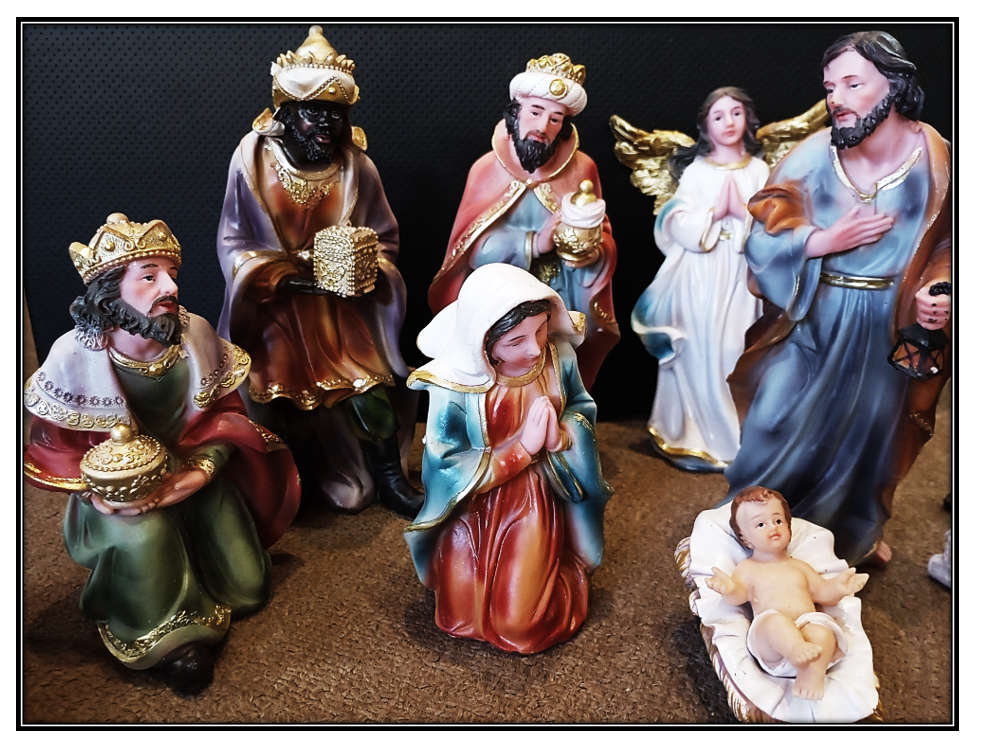 11 Piece Nativity - 20cm largest Statue