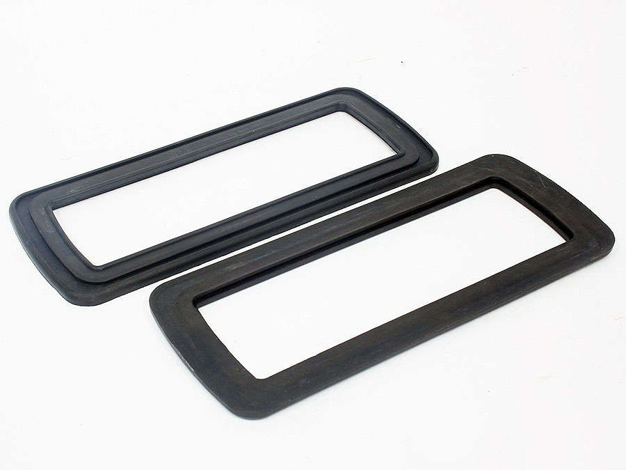 VW Classic Bus 68-72 Front Indicator seals (pair)
