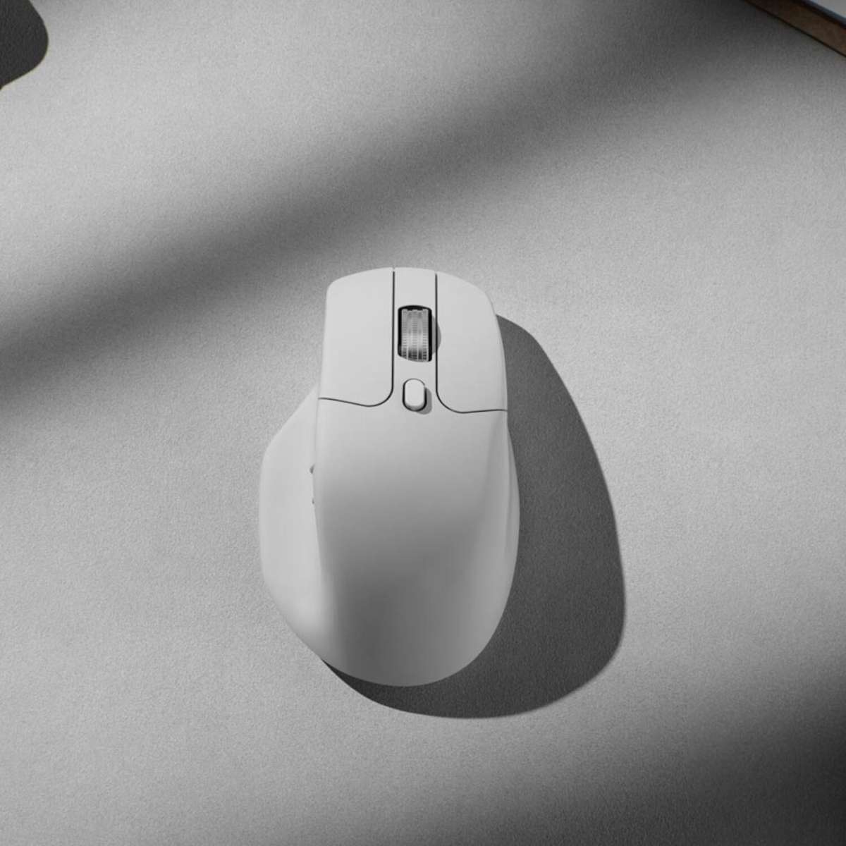Keychron - M6SB72 1K Wireless Mouse (BT/2.4GHz/Wired) with Huano silent Micro switch and premium ...