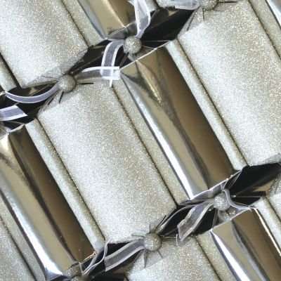 Luxury Silver Glitter Christmas Crackers (6 Pack)