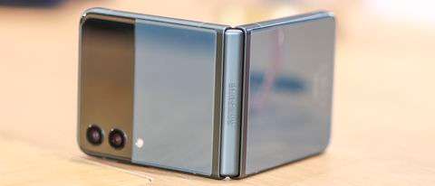 Samsung Galaxy - Z Flip 3 - 256GB - Grey - Practically NEW