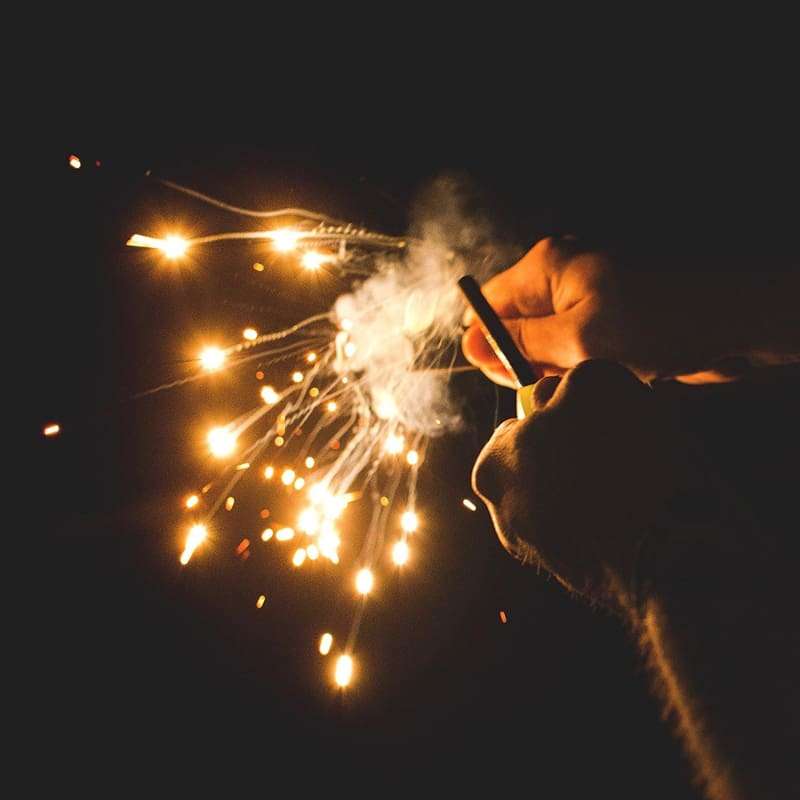 Survival Flint Rod with Metal Knife Rod