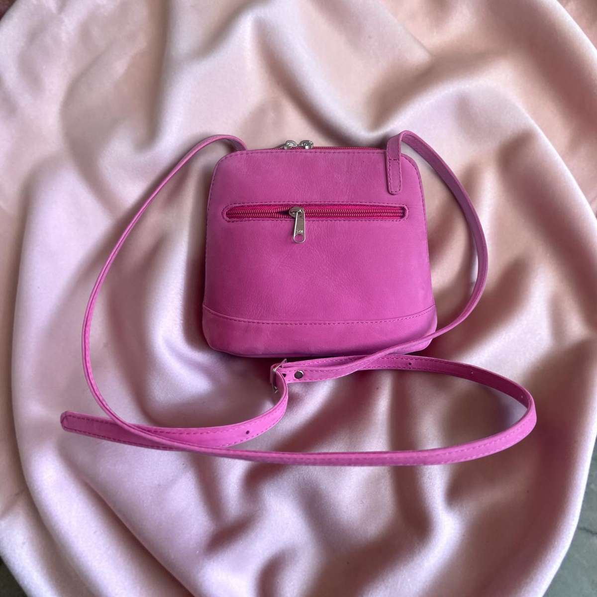 Abi sling bag - Pink suede (Ready to ship)