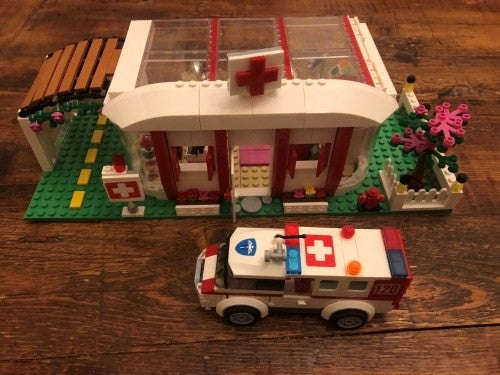 Xingboa - Girl City Hospital (Lego Compatible)