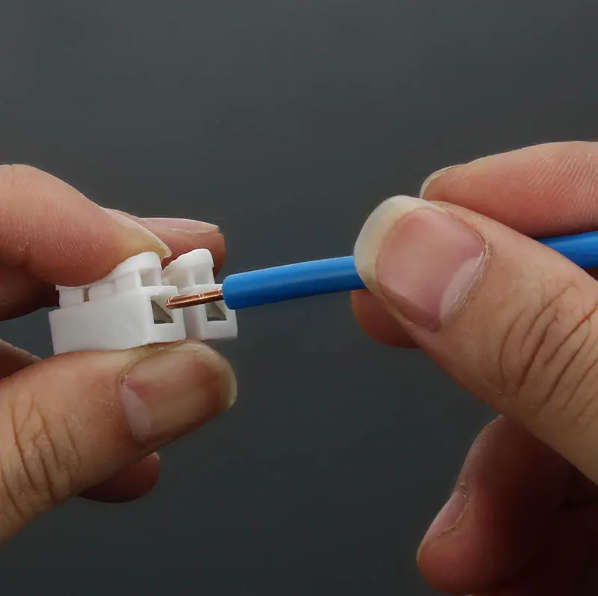 Spring Loaded Connector Block 2 Way