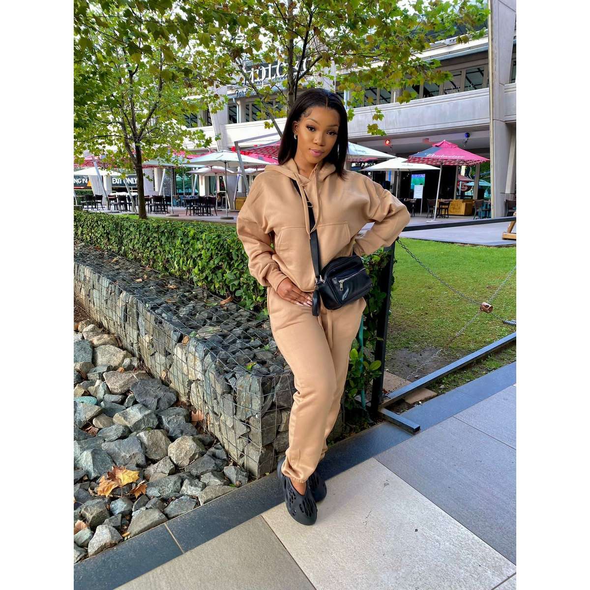 Hooded Tracksuits - BLACK / M