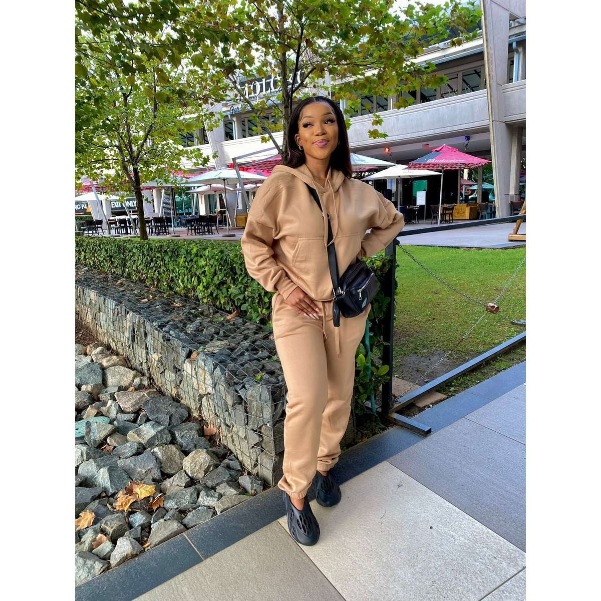 Hooded Tracksuits - BLACK / M