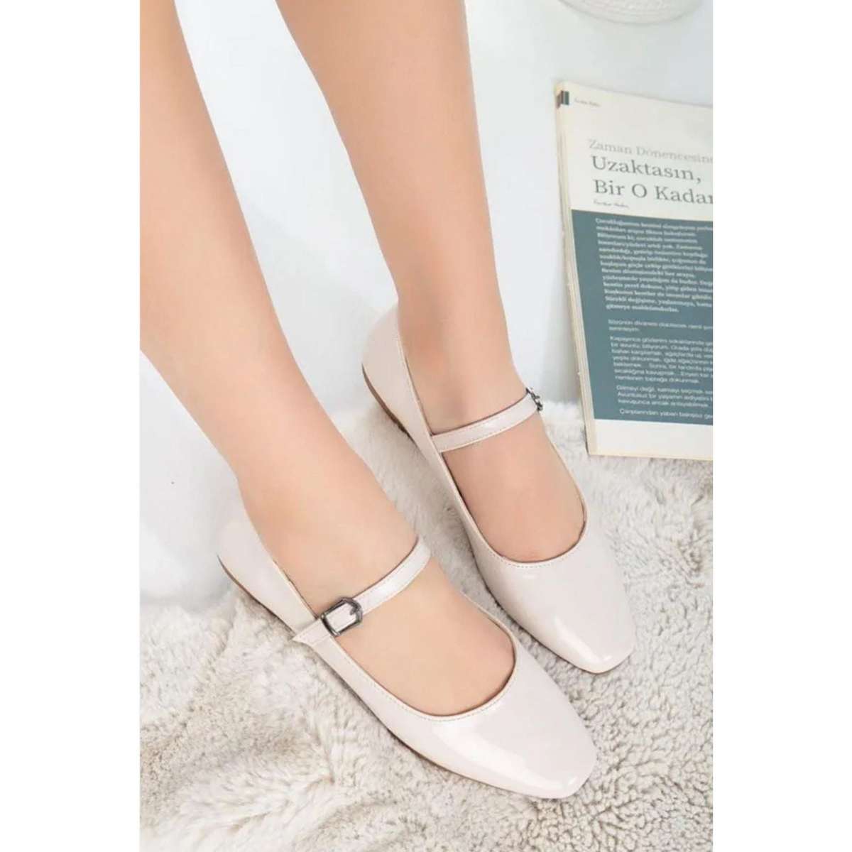 Round Toe Flat Cute Sweet Pumps.
