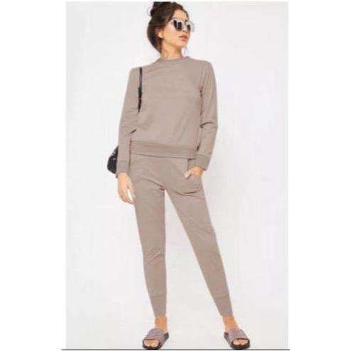 Comfortable Stylish Tracksuit Set