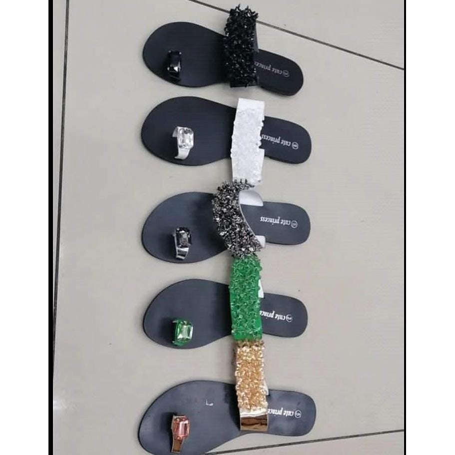 Cristal Flat Ladies sandals