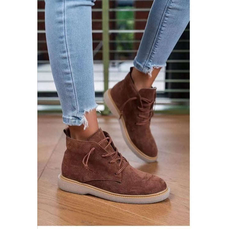 Classic Leather Ankle Boot - BROWN / 5