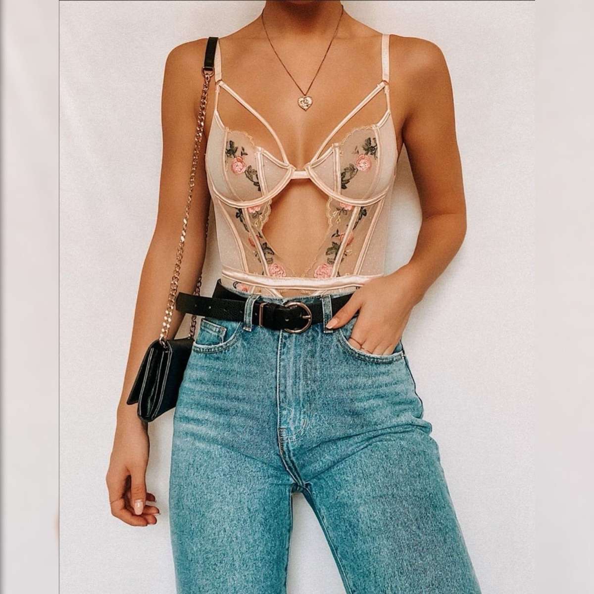 Floral Embrodiery Lace Lingerie - M