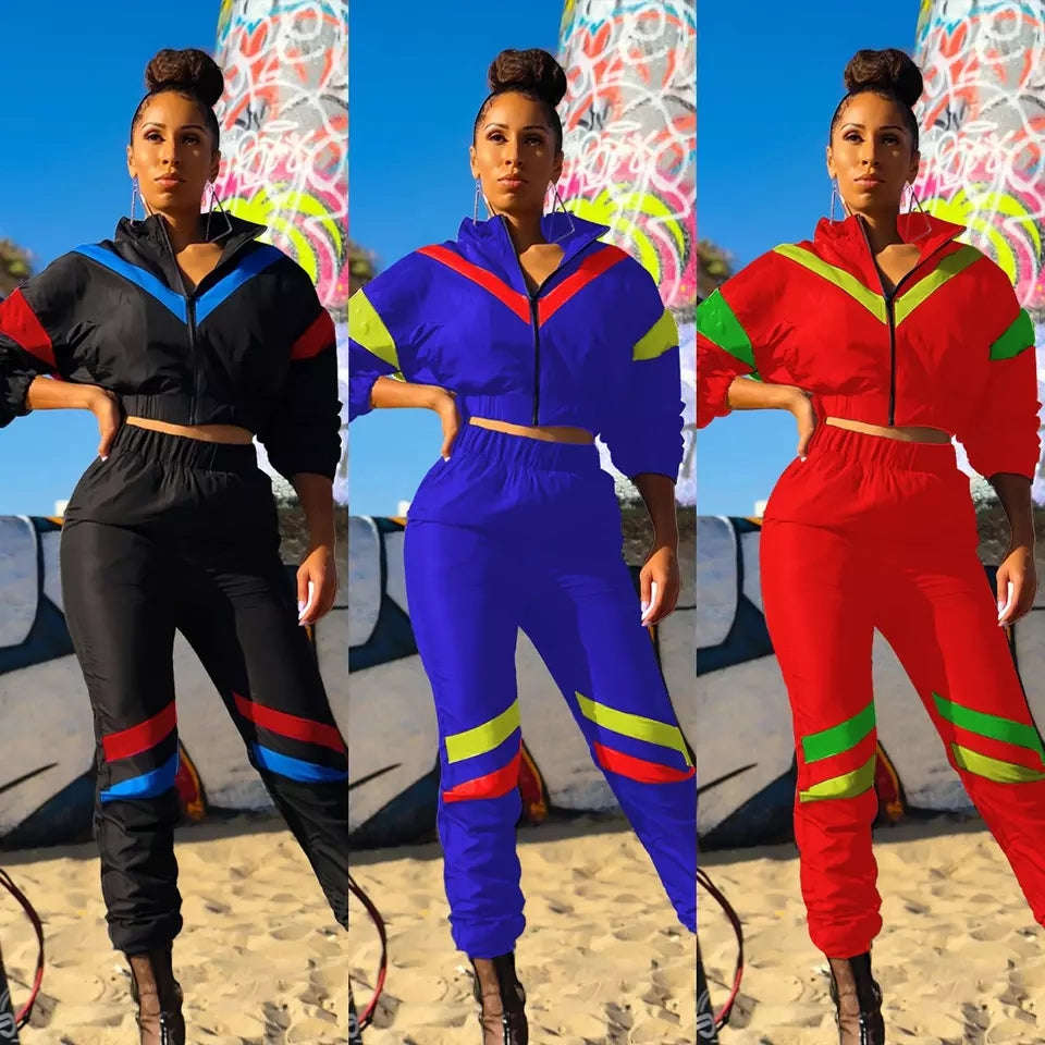 V-neck Color Zipper Tracksuit - BLACK / M