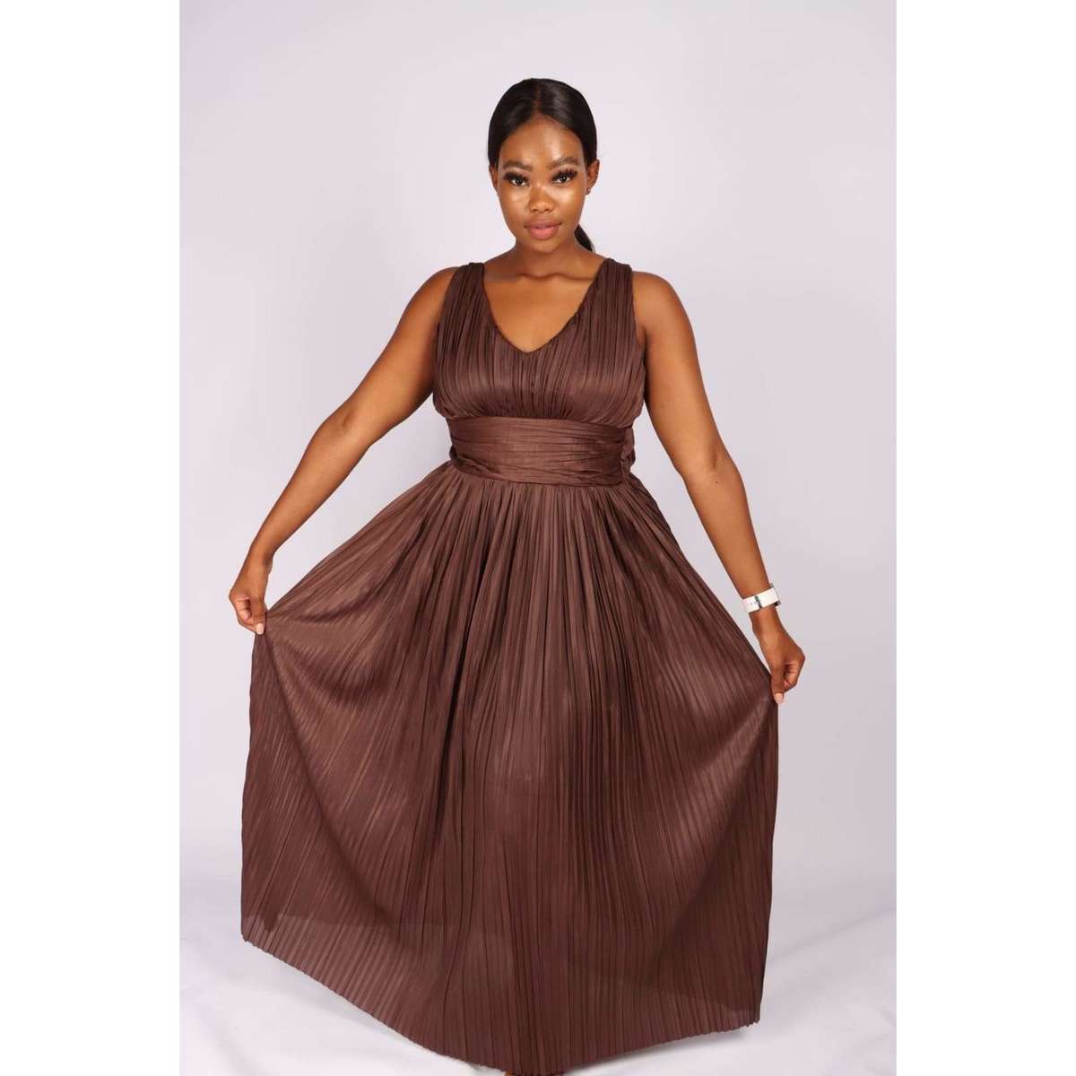 Deep V-Neck Pleated Maxi dress - MAROON / 42