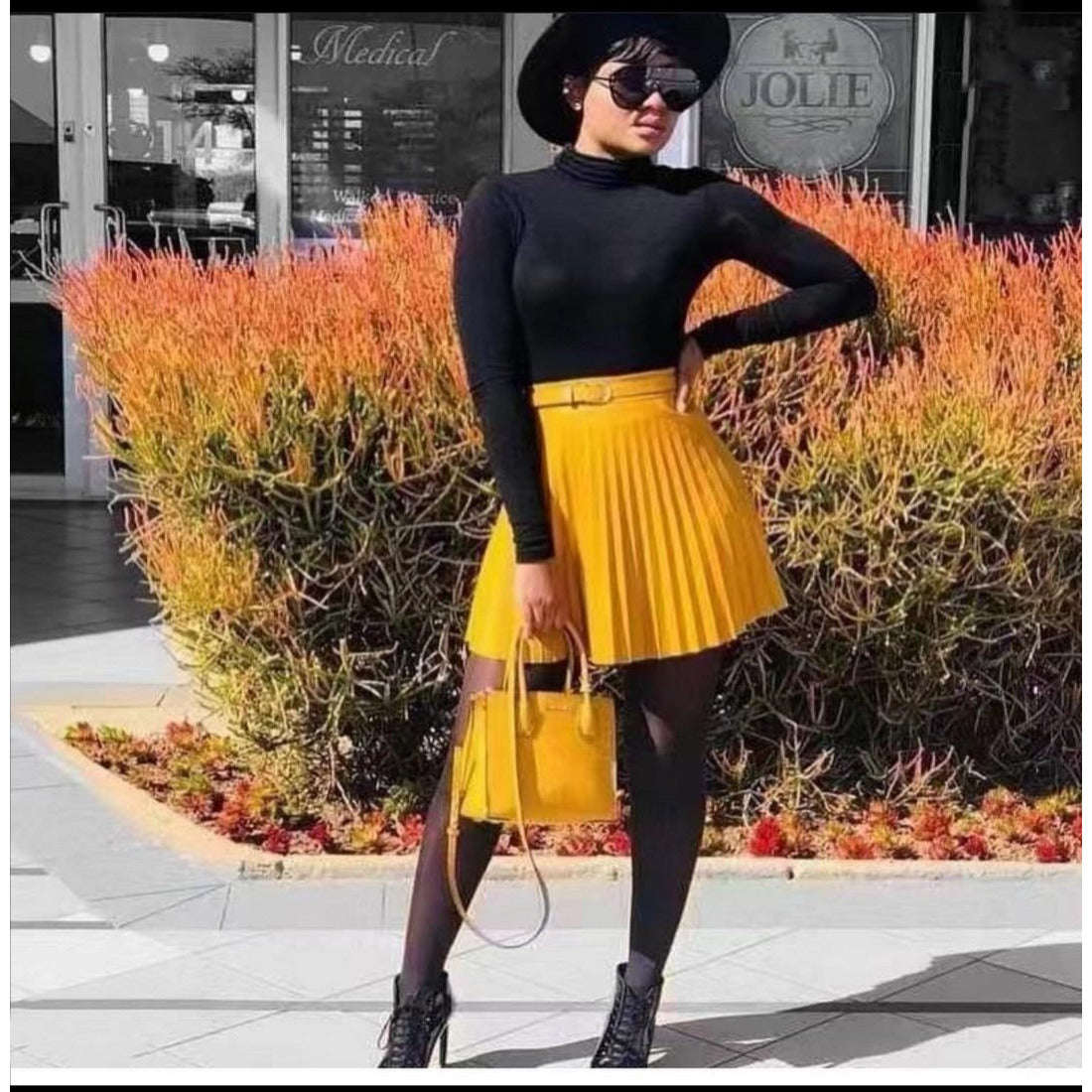 Pleated Mini Skirt - YELLOW / L