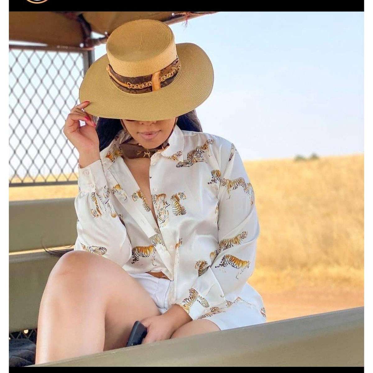 Print Blouse Shirt - BROWN / S