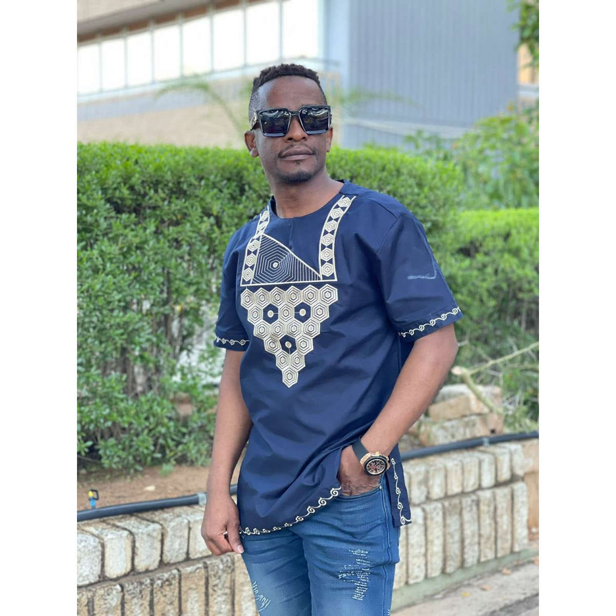 Mens African Vintage Embroidered T-Shirt - BLUE / L