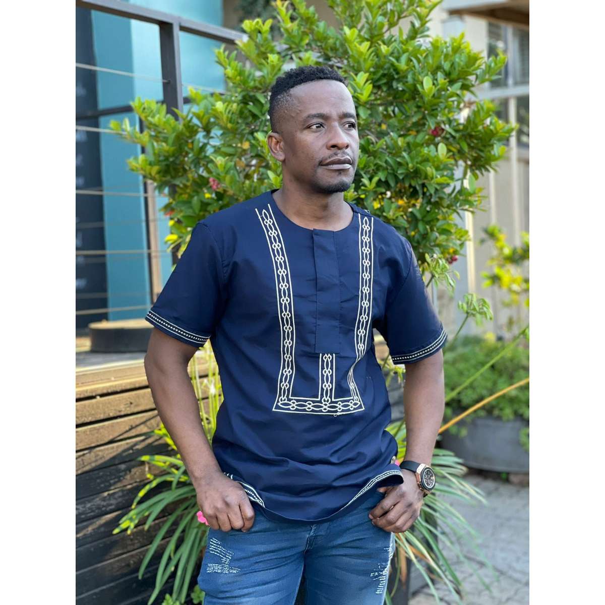 Mens African Vintage Embroidered T-Shirt - BLUE / L