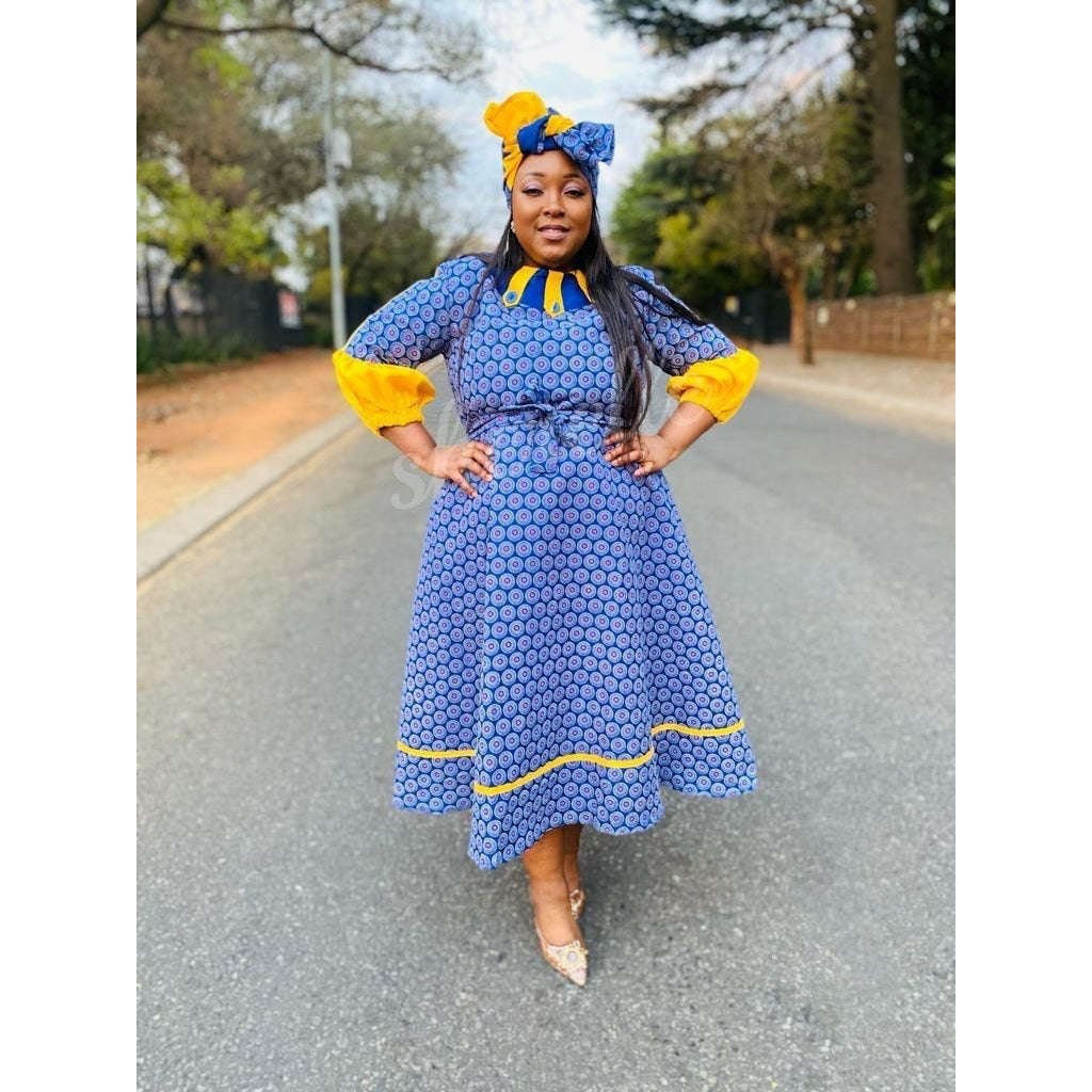 Long Sleeve Detailed Ankara Dress - L