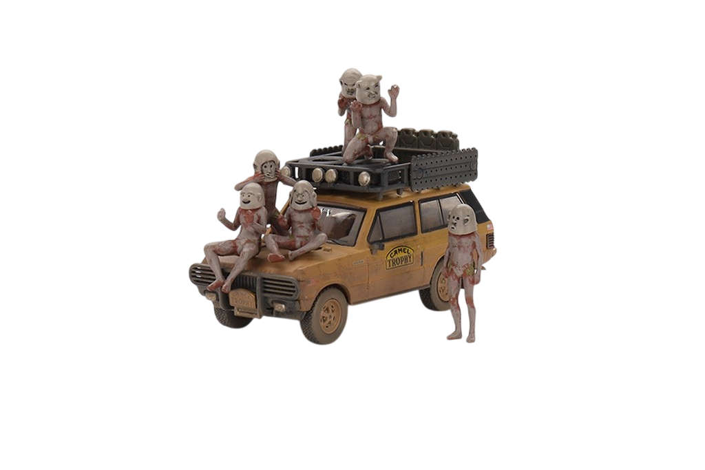 Mini GT Range Rover 1982 Camel Trophy Papua New Guinea 1:64 Model