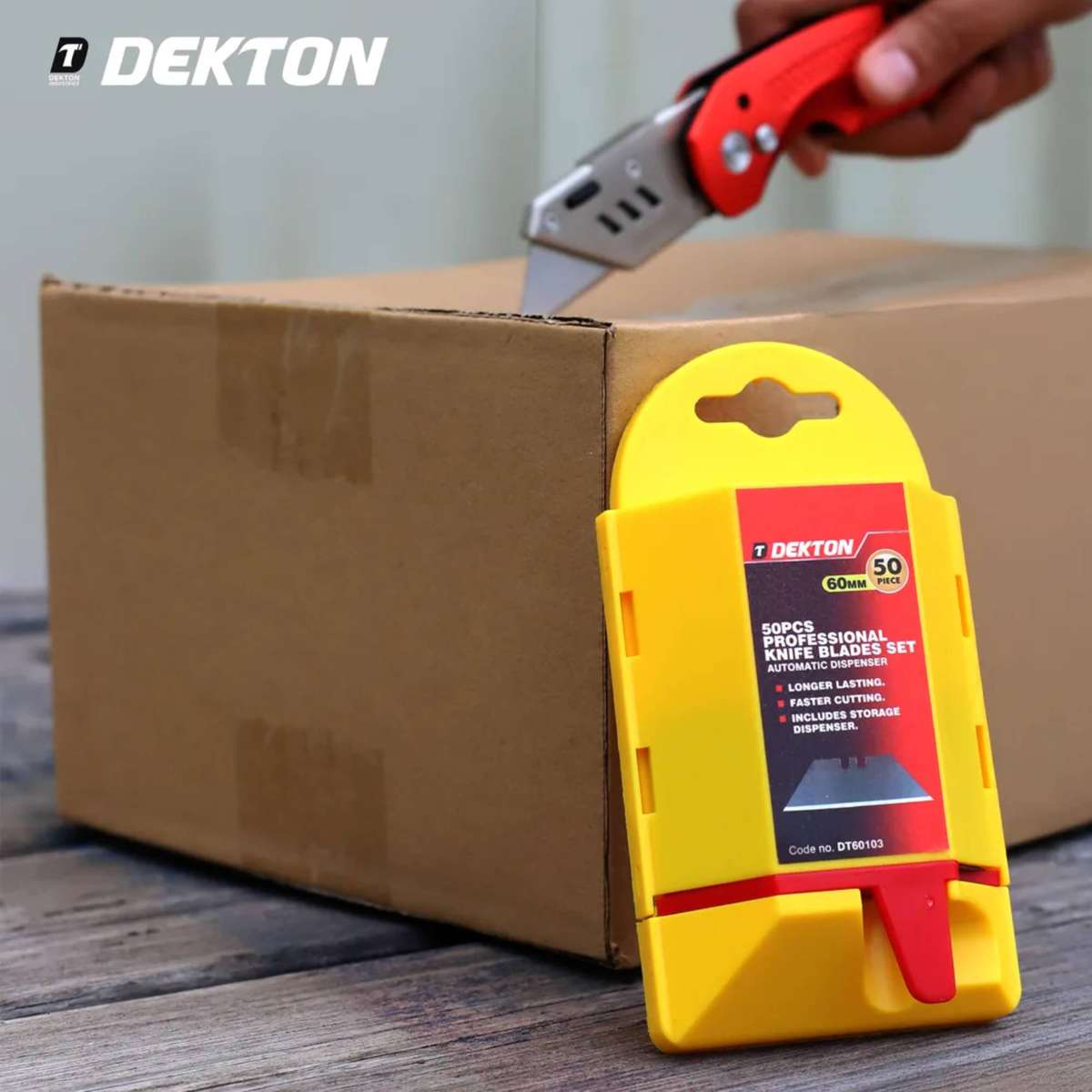 DEKTON 50PC SK5 Utility Blade with Auto Dispenser