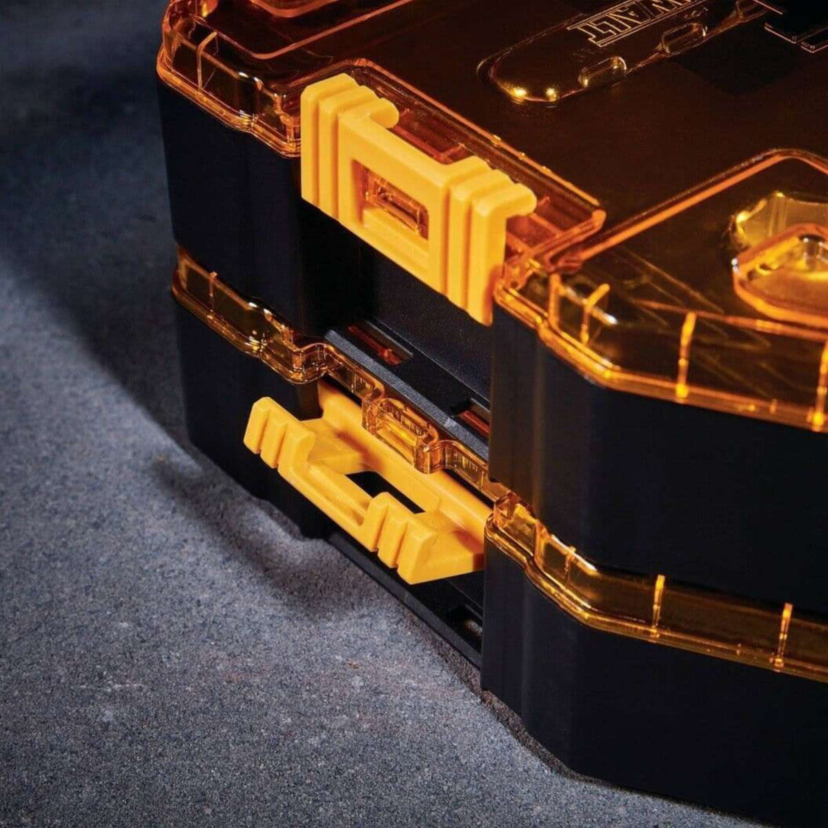 DeWalt 34-Piece Mechanics SAE & Metric Socket Set