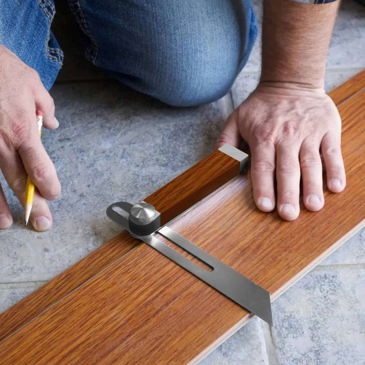 DEKTON 8" Bevel Square