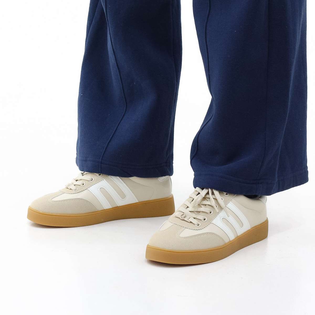 Bamba low lace-up casual sneaker