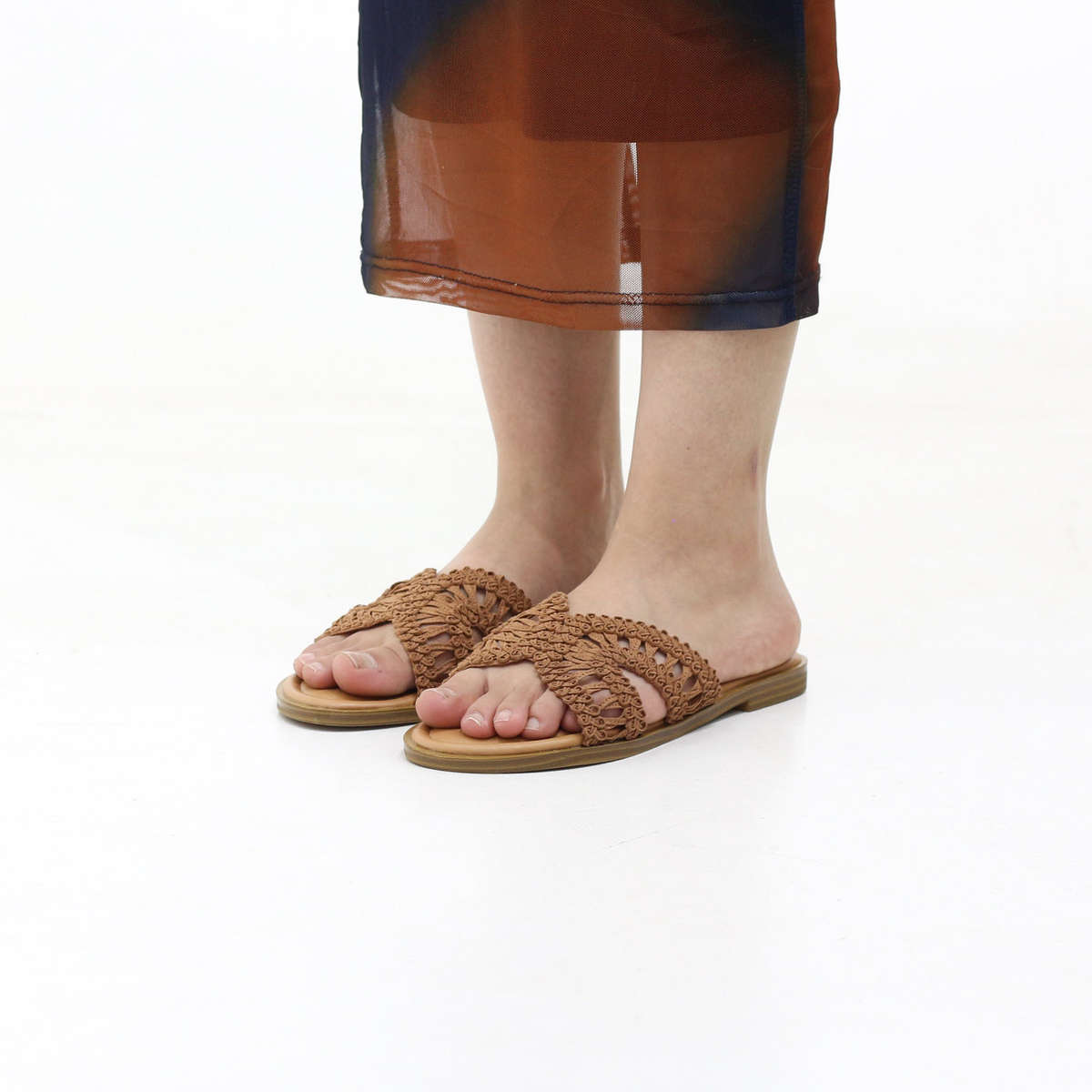 Weave woven cross-strap flat sandals