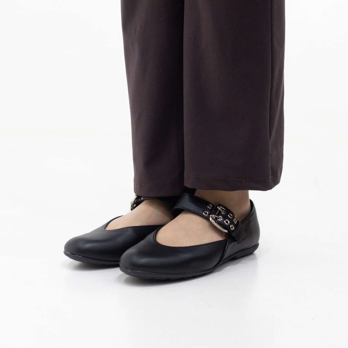 Mags single band round toe  comfy pump shoes