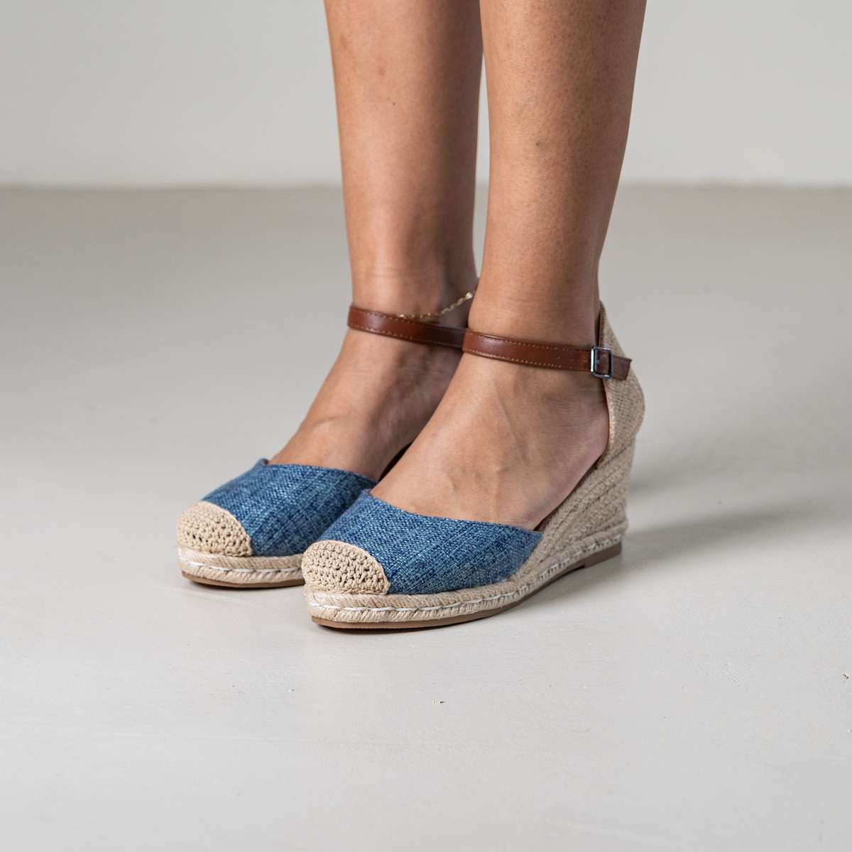 Hitomi espadrille woven closed toe 8cm wedge heel sandals blue
