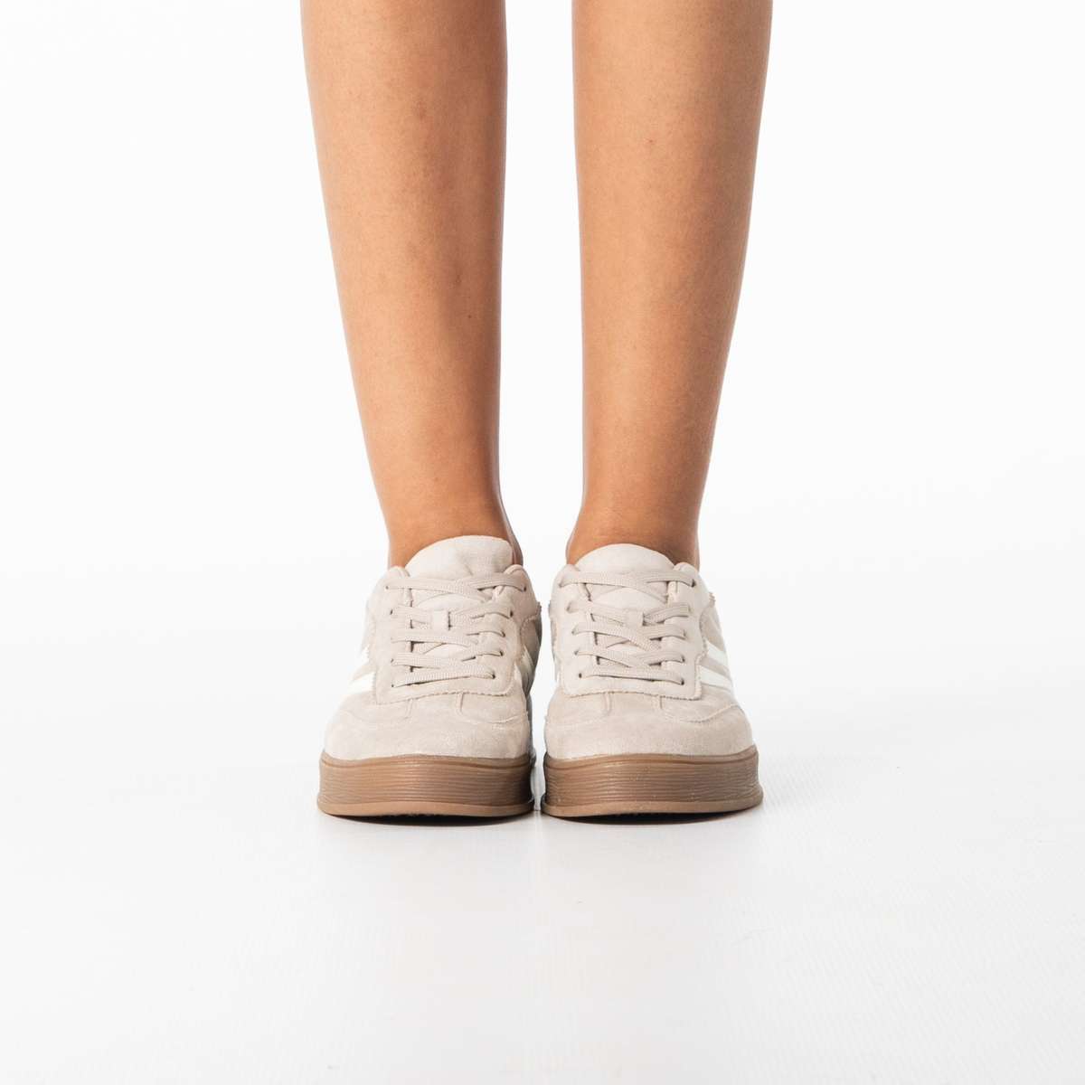 Habend women's chunky platform sneaker with contrast stripe detailing