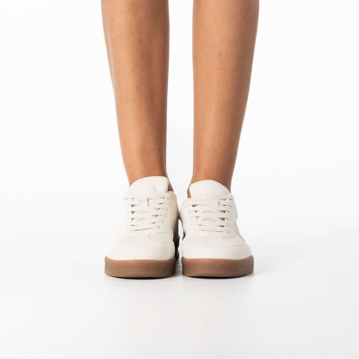 Liddy women's sporty mesh sneaker with bold stripe detail