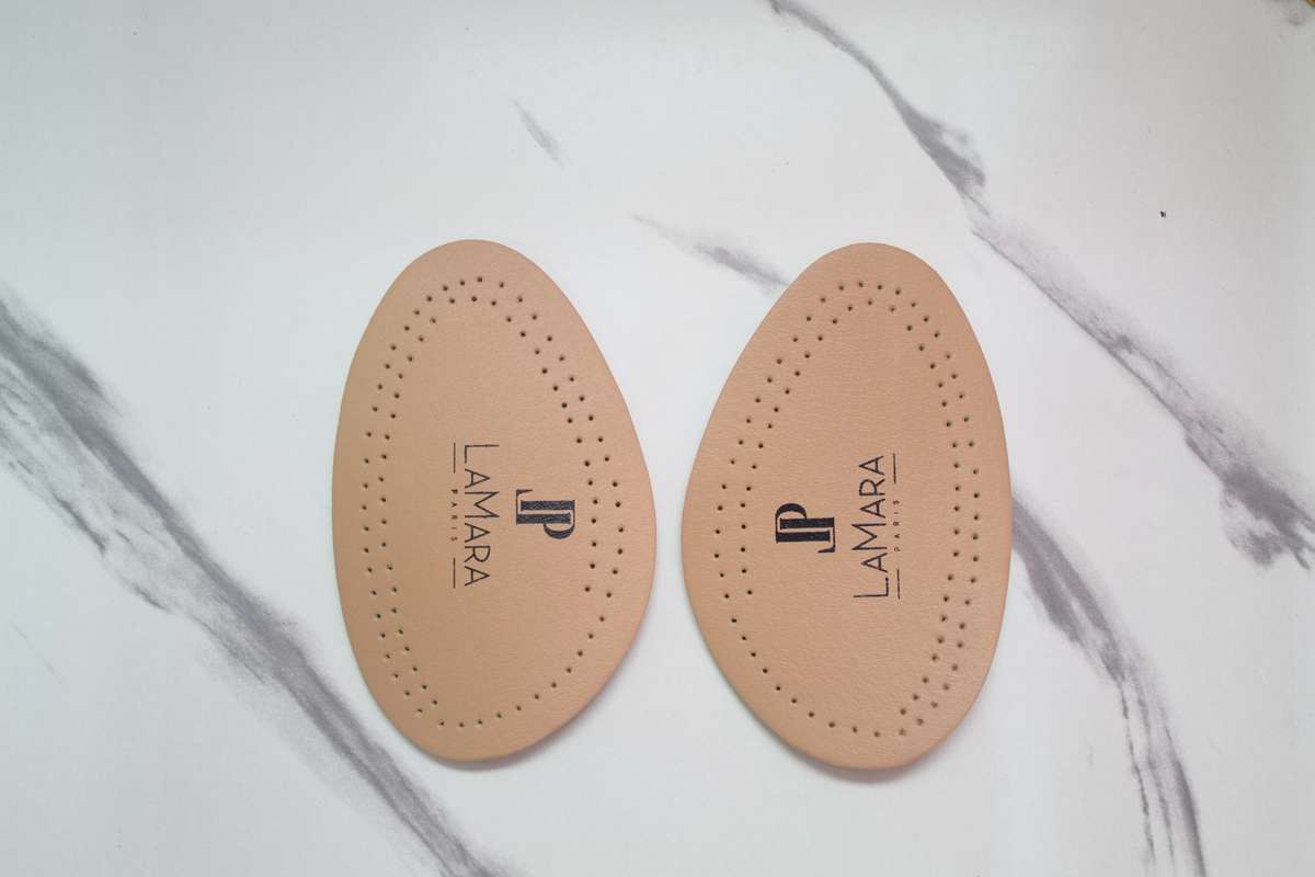 LaMara imported half inner sock beige