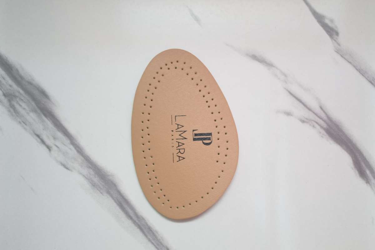 LaMara imported half inner sock beige