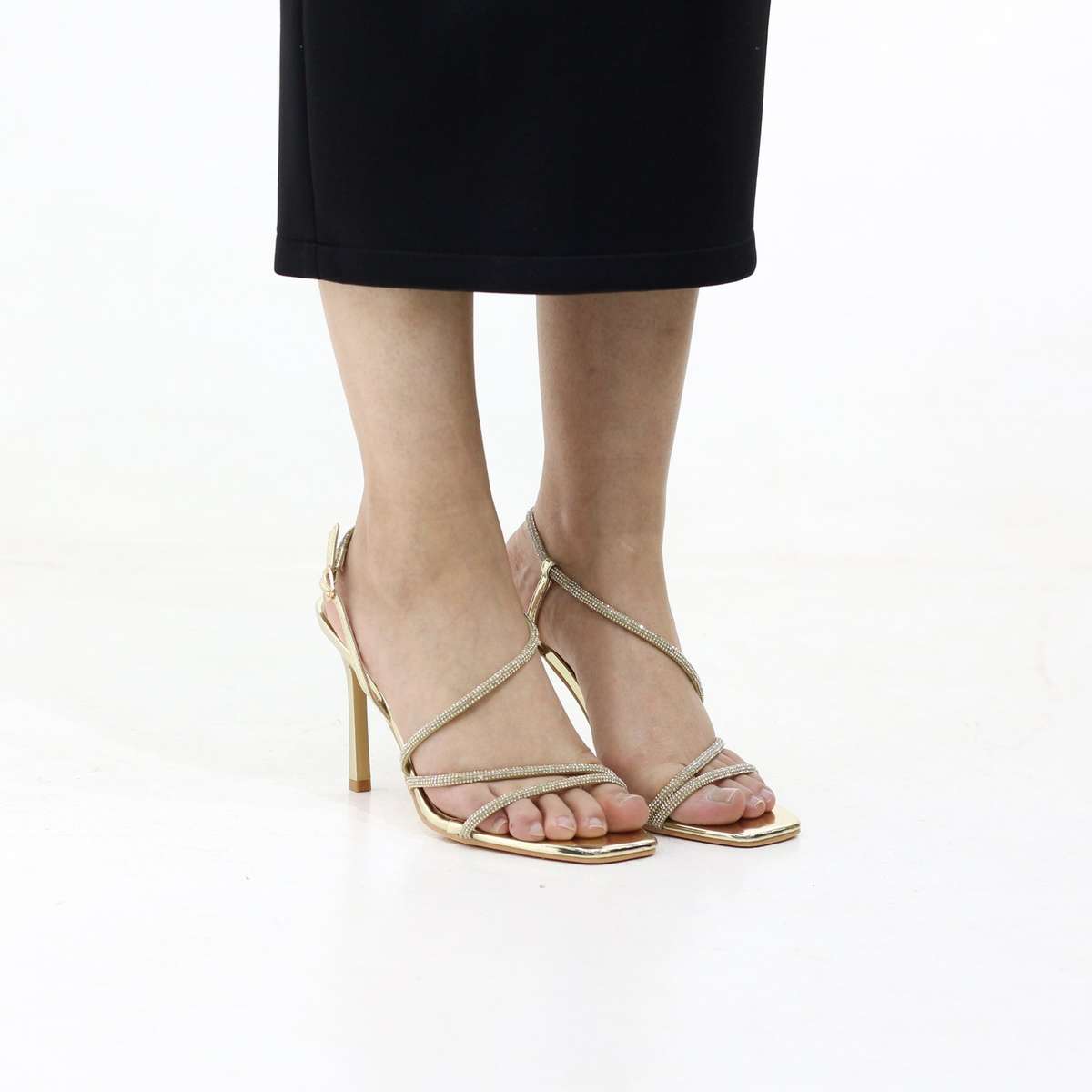 Dash stiletto 9.5cm heel with ankle strap with buckle