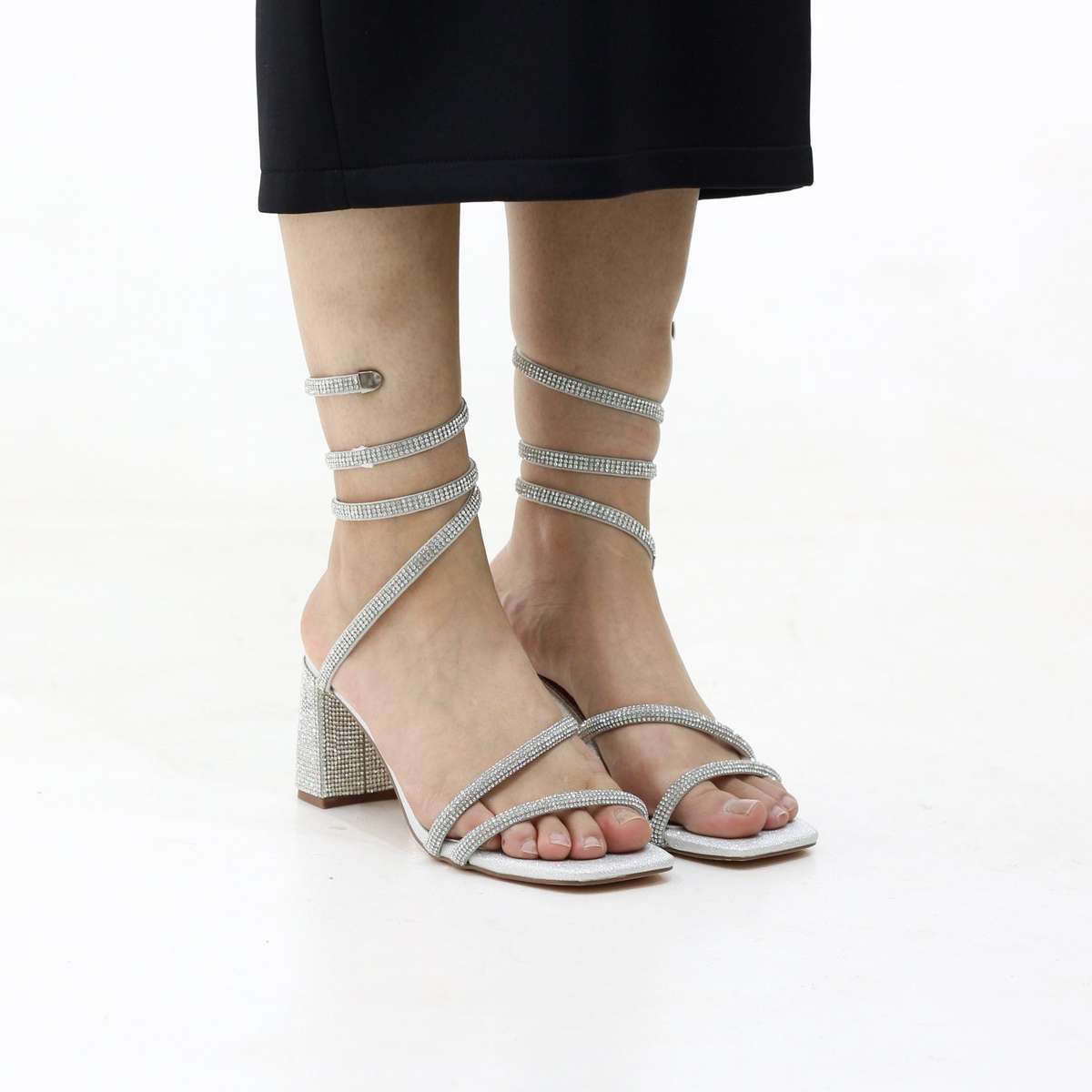 Stachio block 7.5cm heel with spiral wrap-around