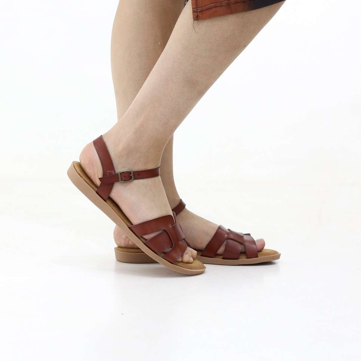 Thona PU leather sandal with ankle strap