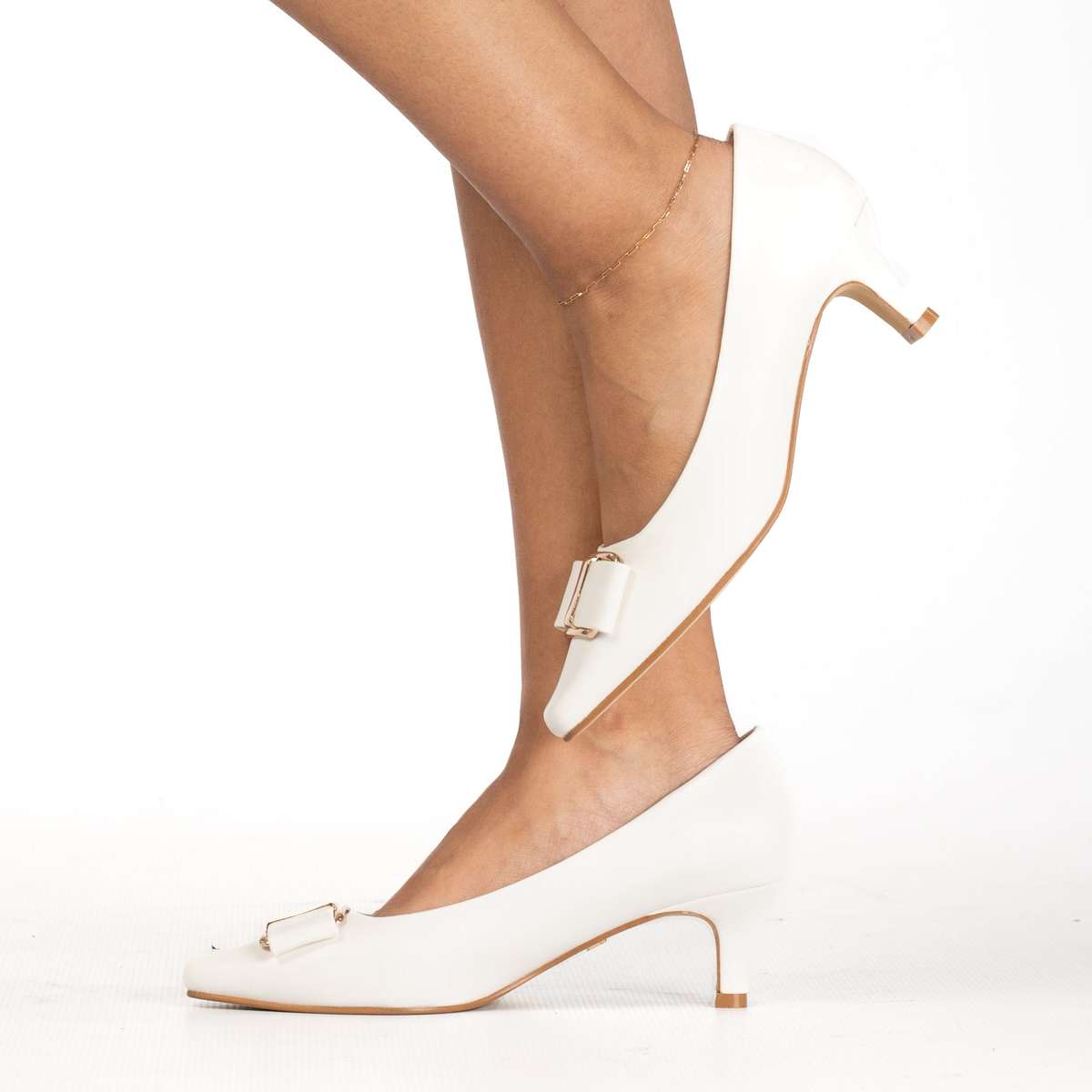 Futari women's elegant square buckle mid heel