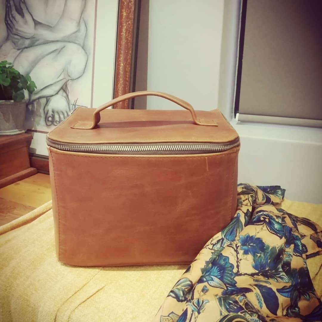 Liezel Van D Vanity bag - Toffee tan