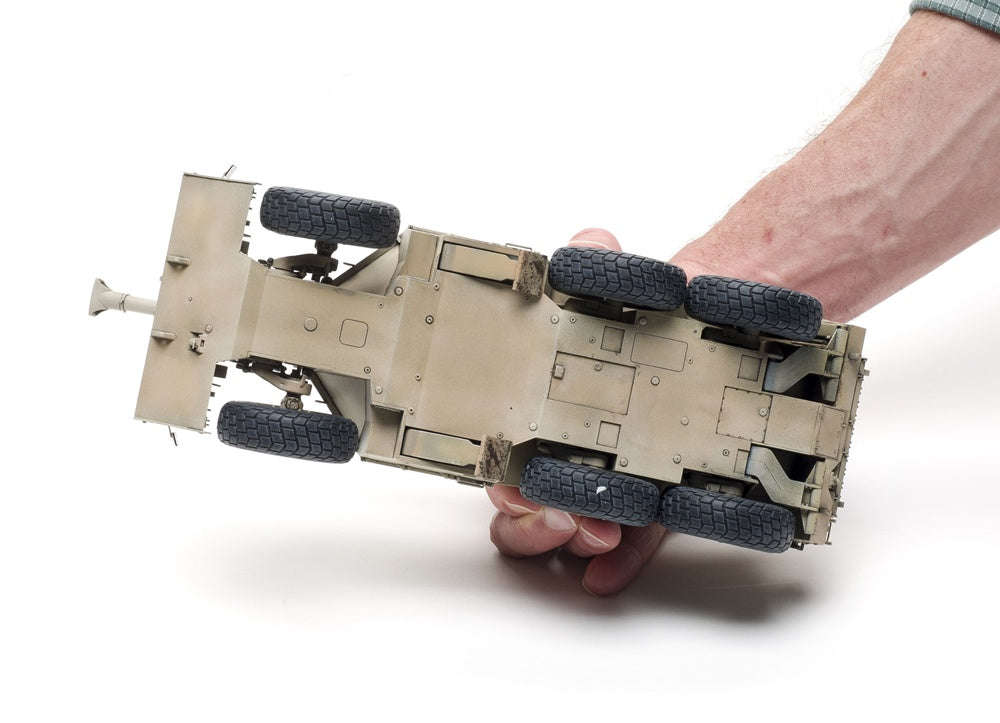 TAK2052 - Takom 1/35 South African G6 "Rhino" Self-Propelled Howitzer