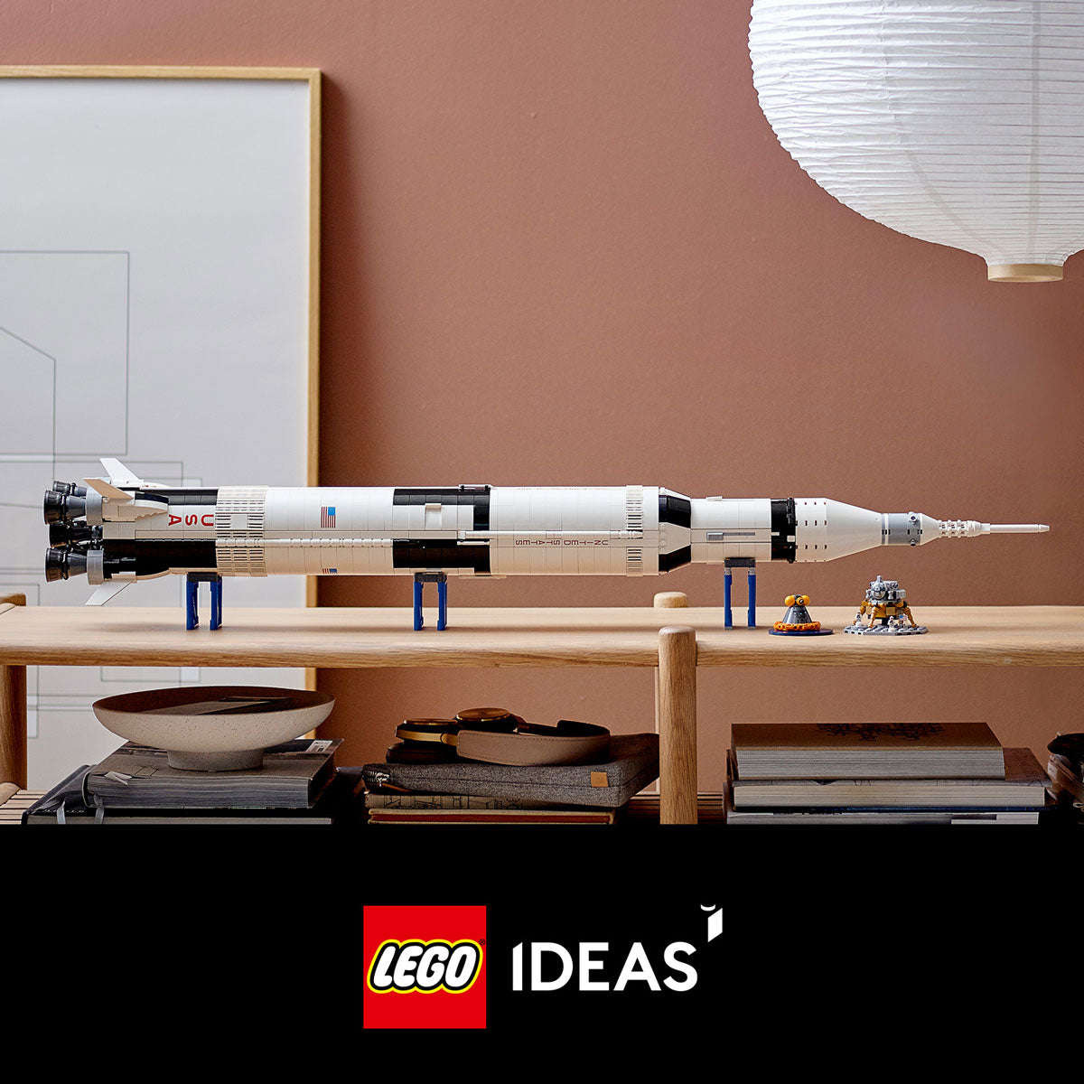 LEGO Ideas LEGO NASA Apollo Saturn V 92176