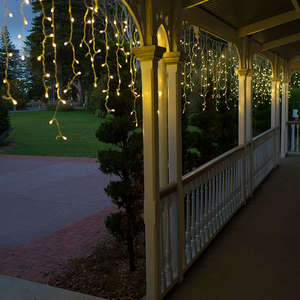 LED fairy light icicle curtain 3m - plug in