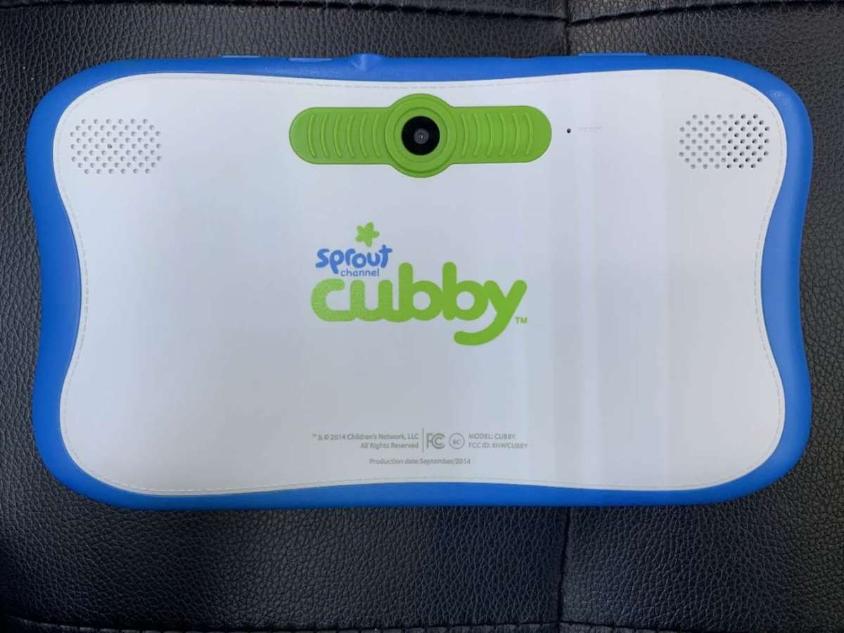 7 Inch Cubby Sprout Channel Tablet with Pouch