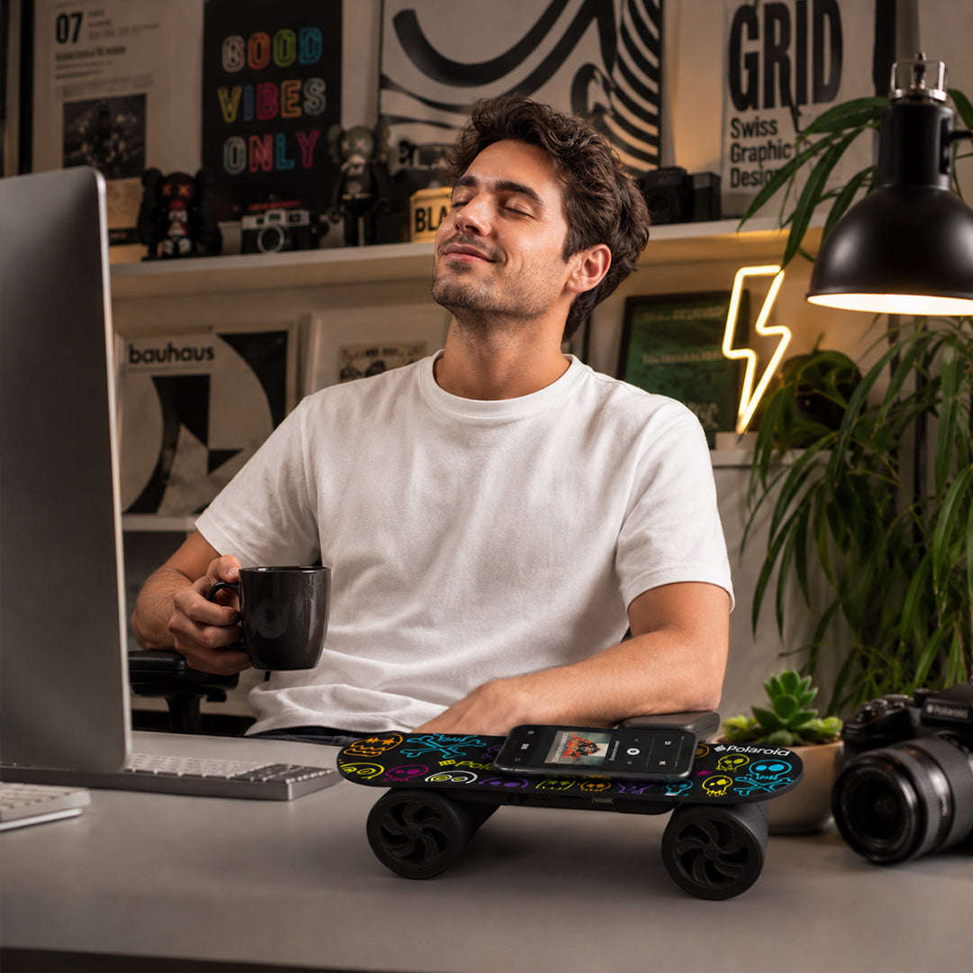 Polaroid Wireless Bluetooth Skateboard Speaker  Portable Bluetooth Speaker | Custom Colouring ...