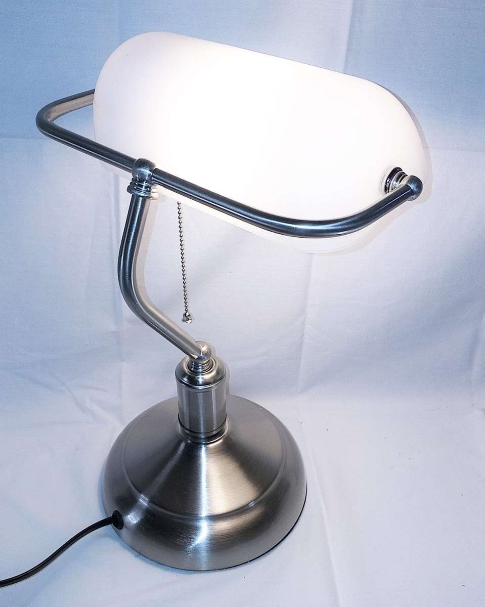Bankers Lamp with Pull Switch - White