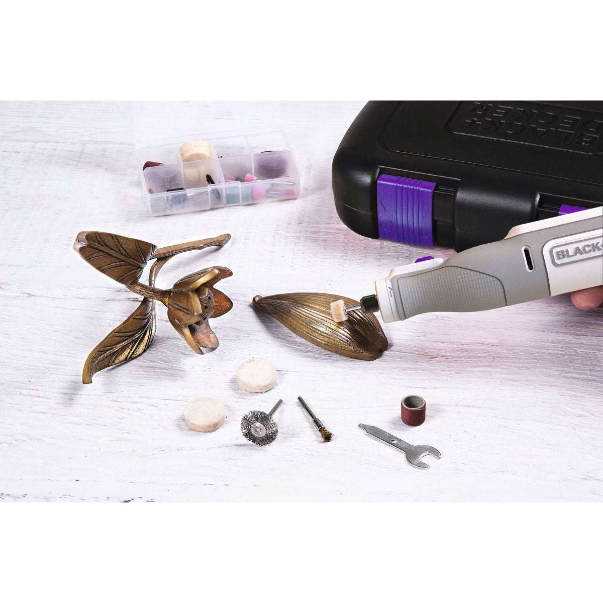 BLACK & DECKER 7.2V Cordless Pet Rotary Tool with Kit Box